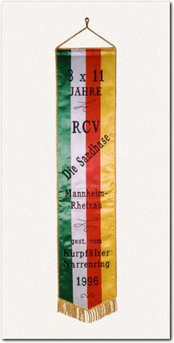 Fahnenschleife zum 33. Jubiläum